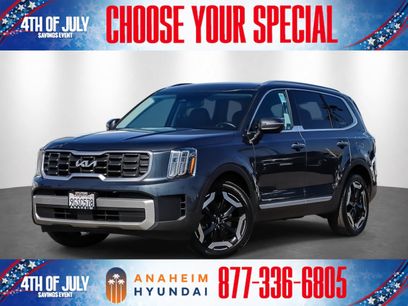 Used 2023 Kia Telluride S w/ S Sunroof Package