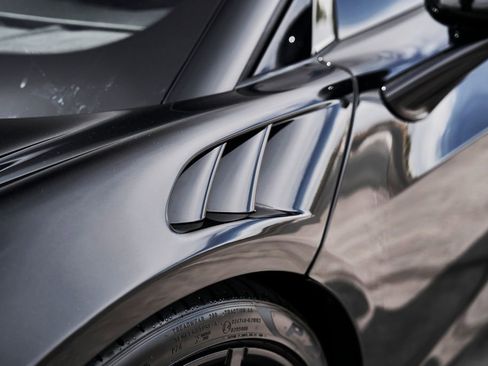 Used 2024 McLaren Artura image 9