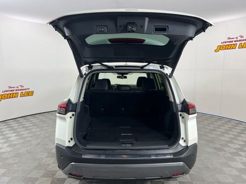 Used 2023 Nissan Rogue SL w/ SL Premium Package FWD image 5