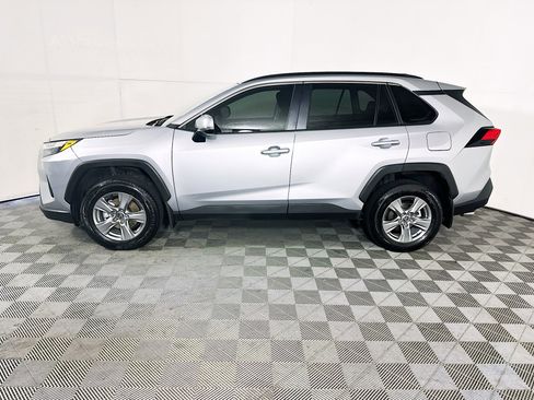 Used 2025 Toyota RAV4 XLE image 6