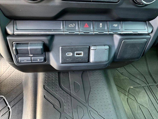 Used 2021 Chevrolet Silverado 2500 Custom w/ Custom Value Package RWD image 22