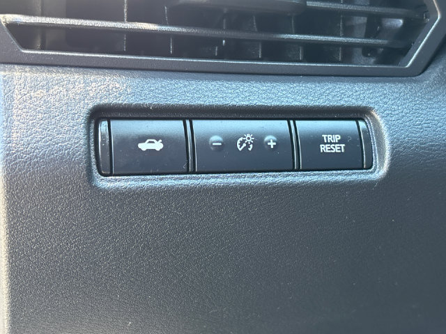 Used 2022 Nissan Altima 2.5 SV FWD image 26