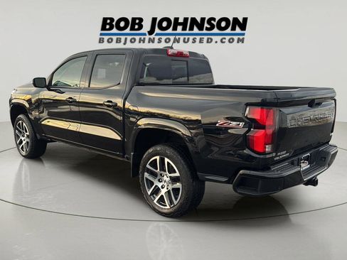 Used 2023 Chevrolet Colorado Z71 w/ Z71 Convenience Package 2 image 5