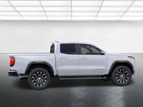 New 2026 GMC Canyon Denali AWD/4WD image 5