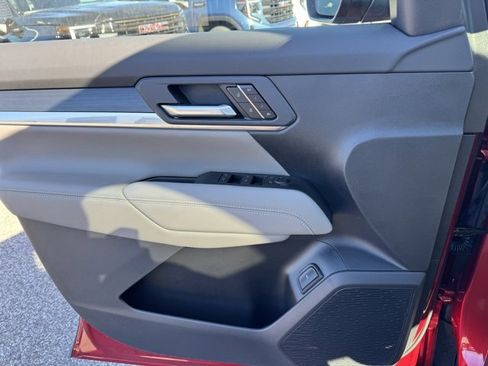 New 2026 GMC Terrain Elevation image 24