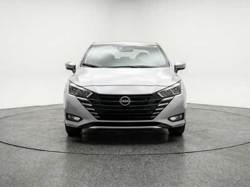 Used 2025 Nissan Versa SV FWD image 2