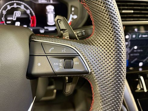 Used 2024 Lamborghini Urus S AWD/4WD image 26