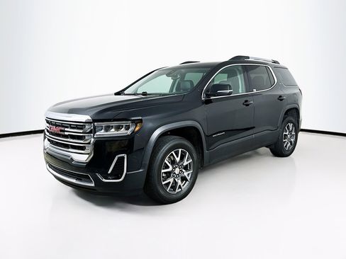 Used 2023 GMC Acadia SLT image 3