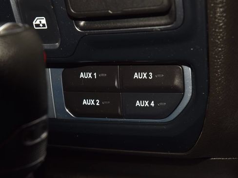 Used 2024 Jeep Wrangler Rubicon w/ Convenience Group AWD/4WD image 33