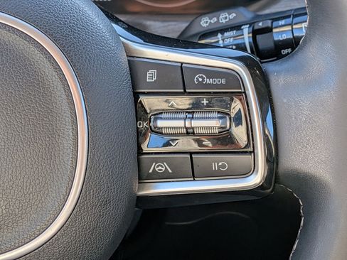 Used 2022 Kia Sorento S image 19