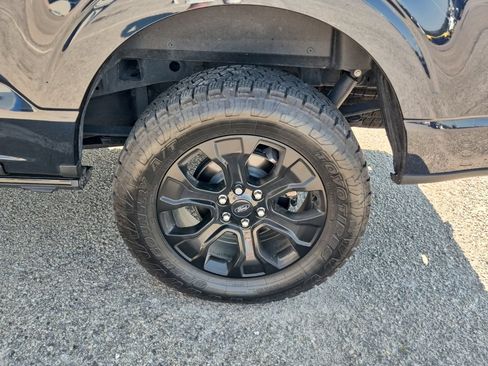 Used 2022 Ford F150 Platinum w/ Equipment Group 701A High AWD/4WD image 8