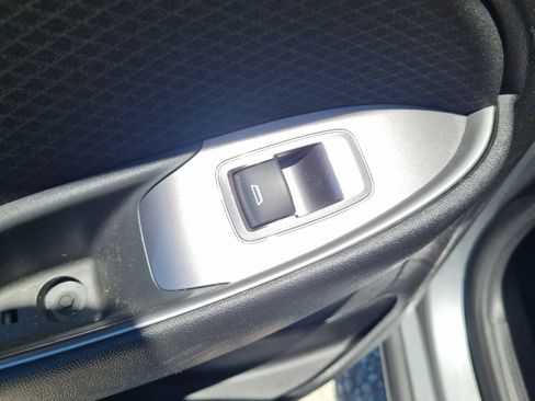 Used 2024 Chevrolet Malibu LT FWD image 11