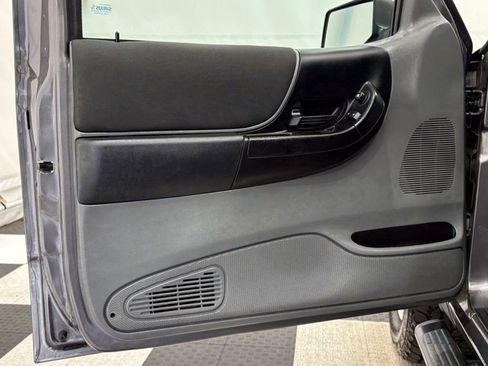 Used 2011 Ford Ranger XLT image 16