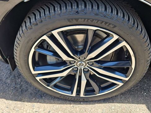 Used 2019 Volvo XC60 T6 R-Design w/ Protection Package Premier AWD/4WD image 27