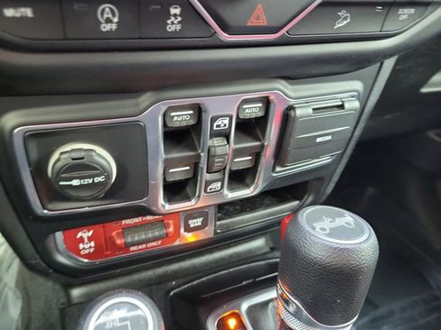 Certified 2019 Jeep Wrangler Unlimited Rubicon image 38