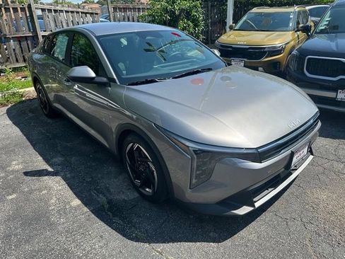 Used 2026 Kia K4 EX FWD image 3