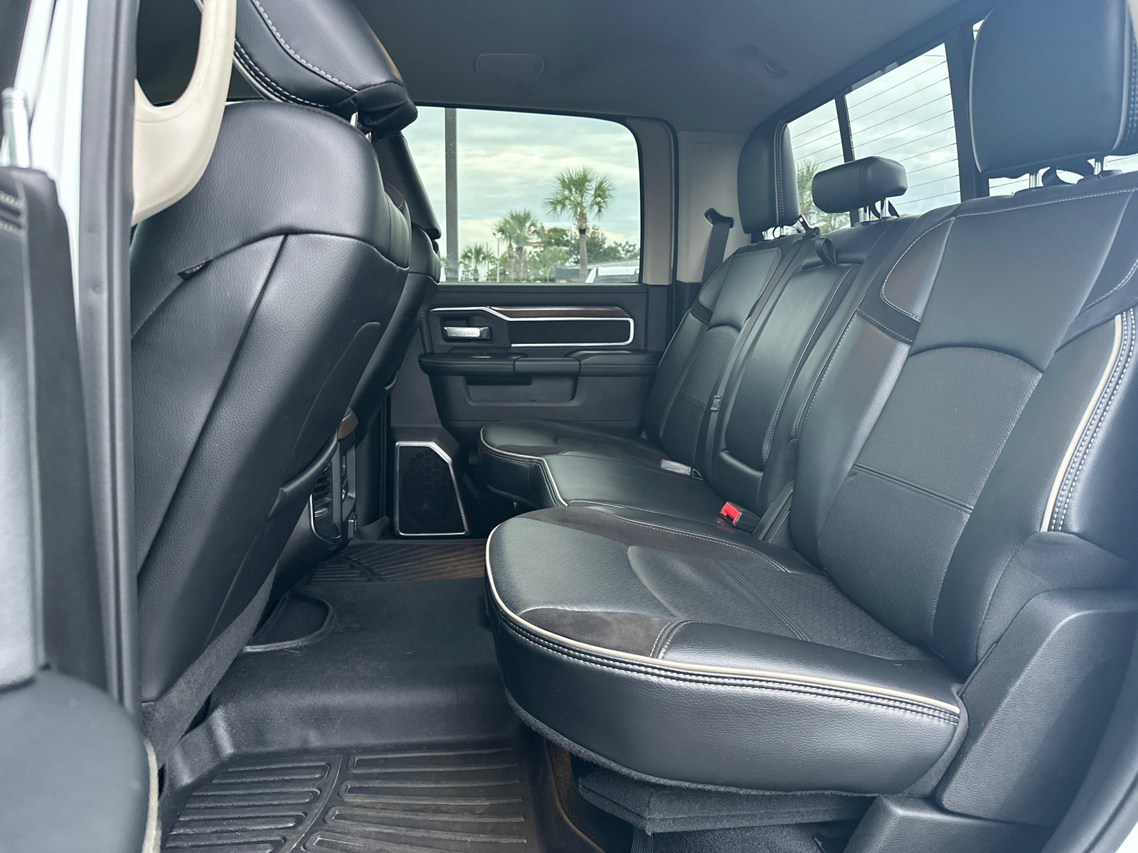 Used 2024 RAM 2500 Laramie AWD/4WD image 13