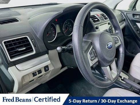 Used 2018 Subaru Forester 2.5i Premium w/ All-Weather Package image 11