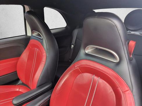 Used 2015 FIAT 500 Abarth w/ Beats Audio Package FWD image 9