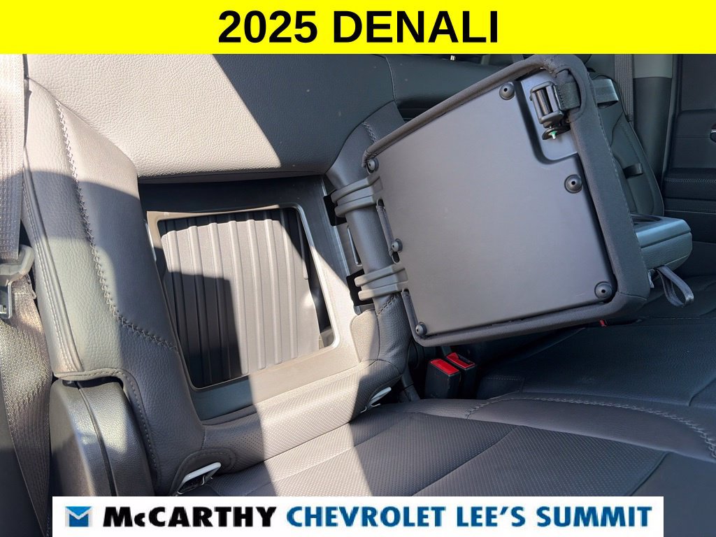 Used 2025 GMC Sierra 3500 Denali AWD/4WD image 40