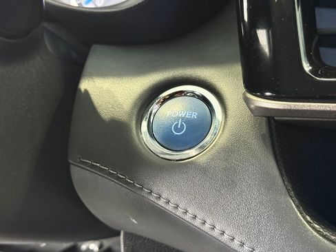 Used 2022 Toyota Highlander Limited image 34