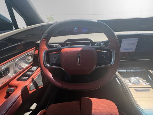 Certified 2024 Lincoln Nautilus Black Label w/ Jet Appearance Package (87T) AWD/4WD image 12