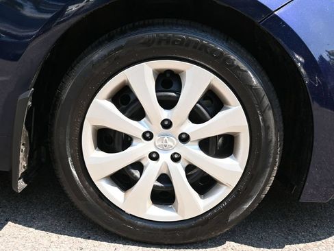 Used 2025 Toyota Corolla LE FWD image 15