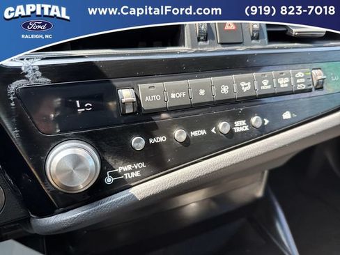Used 2023 Lexus ES 350 w/ Accessory Package (Z1) FWD image 30