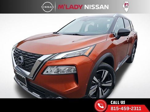 Used 2023 Nissan Rogue SL w/ SL Premium Package image 2