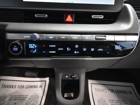 Used 2022 Hyundai Ioniq 5 SE image 19
