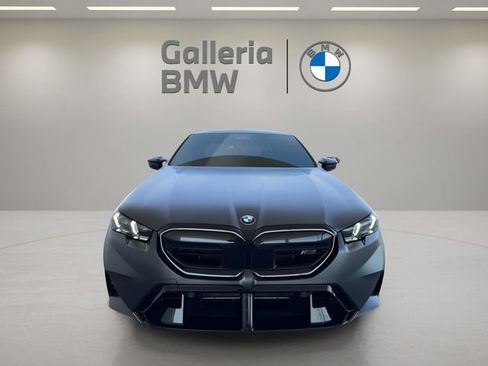 Used 2026 BMW M5 image 3