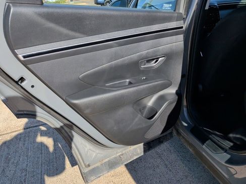 Used 2024 Hyundai Tucson SE image 31