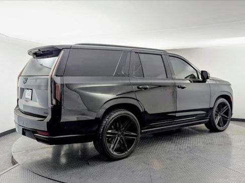 Used 2021 Cadillac Escalade Sport w/ Driver Assist Tech Package image 8