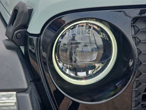 Used 2023 Jeep Wrangler Unlimited w/ Cold Weather Group image 32