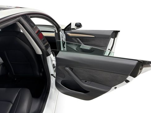 Certified 2023 Tesla Model 3 Standard Range RWD image 12