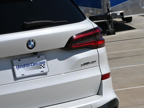 Certified 2023 BMW X5 xDrive40i w/ M Sport Package image 8