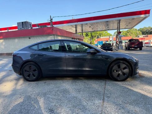 Used 2022 Tesla Model 3 Long Range image 4