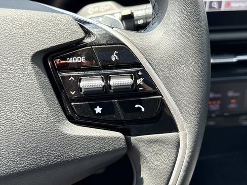 Used 2023 Kia Niro EX Touring FWD image 24