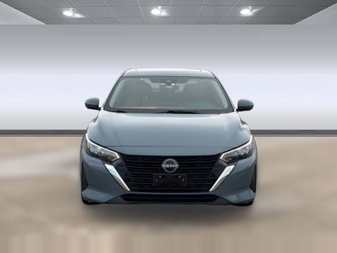Used 2024 Nissan Sentra SV w/ SV Premium Package FWD image 6