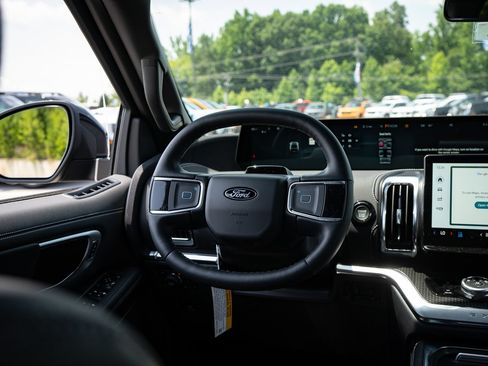 New 2026 Ford Expedition Platinum w/ Stealth Performance Package AWD/4WD image 36