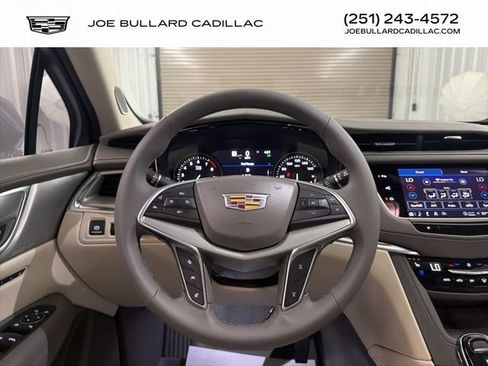 New 2026 Cadillac XT5 Premium Luxury w/ Driver Assist Package FWD image 40
