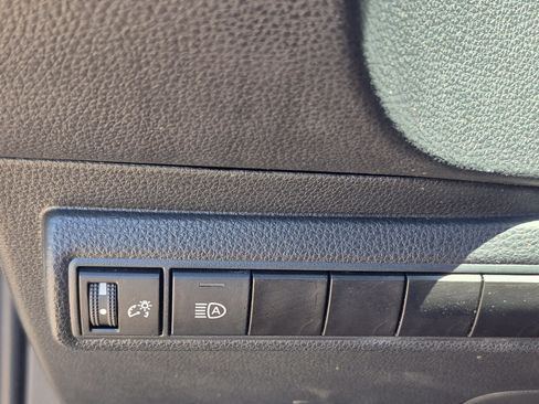 Used 2024 Toyota Corolla LE FWD image 32