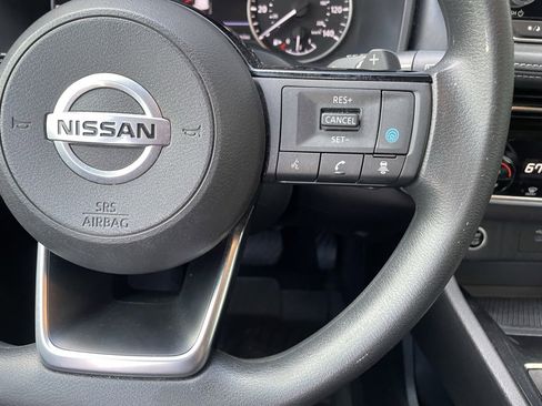 Certified 2021 Nissan Rogue SV image 13