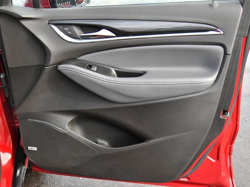 Used 2024 Buick Enclave Premium image 48