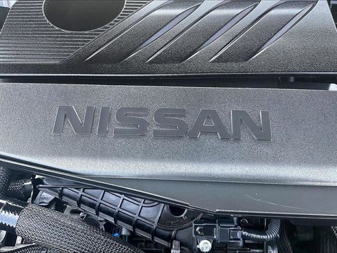 Certified 2024 Nissan Rogue SV FWD image 32