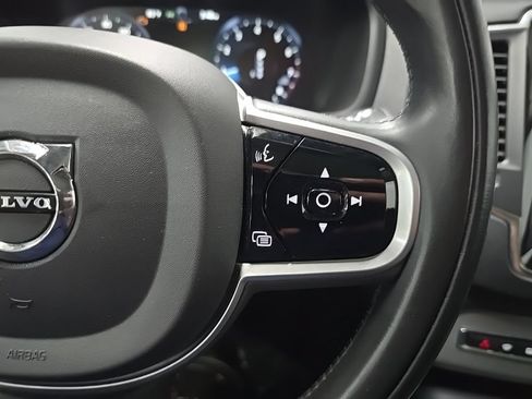 Used 2021 Volvo XC90 T5 Momentum w/ Protection Package AWD/4WD image 21