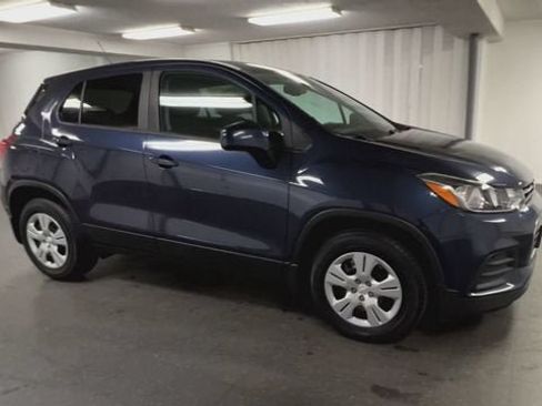 Certified 2019 Chevrolet Trax LS w/ Tint and Cruise Package FWD image 2
