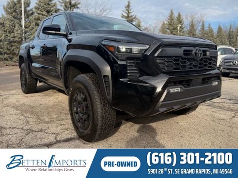 Used 2024 Toyota Tacoma TRD Off-Road image 1
