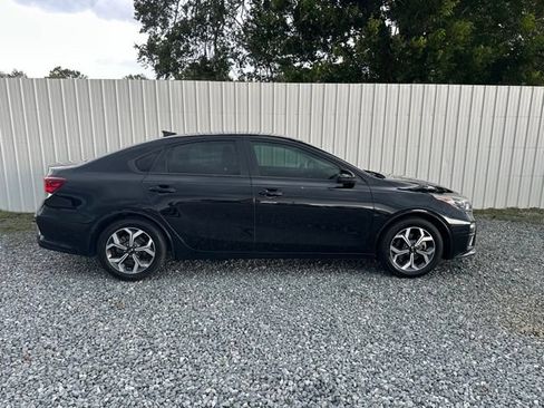 Used 2020 Kia Forte LXS FWD image 6