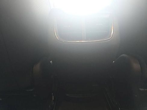 Used 2017 Chevrolet Malibu LT FWD image 31